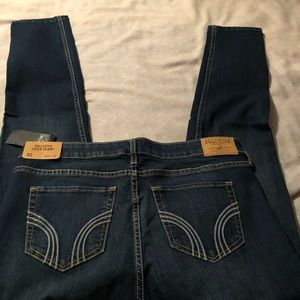 NWT Hollister Super Skinny Jeans 9s